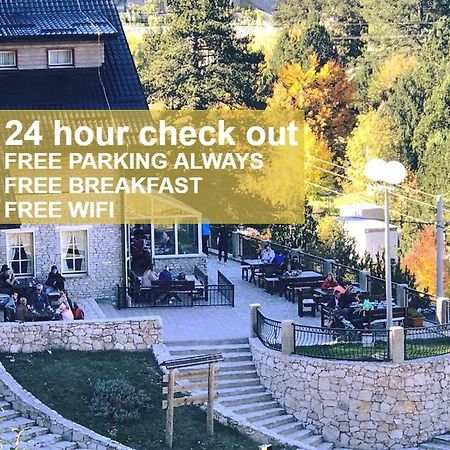 Hotel Snjezna Kuca - Nature Park Of Bosnia Herzegovina Padezina エクステリア 写真