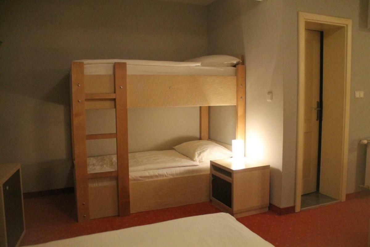 Hotel Snjezna Kuca - Nature Park Of Bosnia Herzegovina Padezina エクステリア 写真