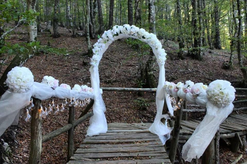 Hotel Snjezna Kuca - Nature Park Of Bosnia Herzegovina Padezina エクステリア 写真